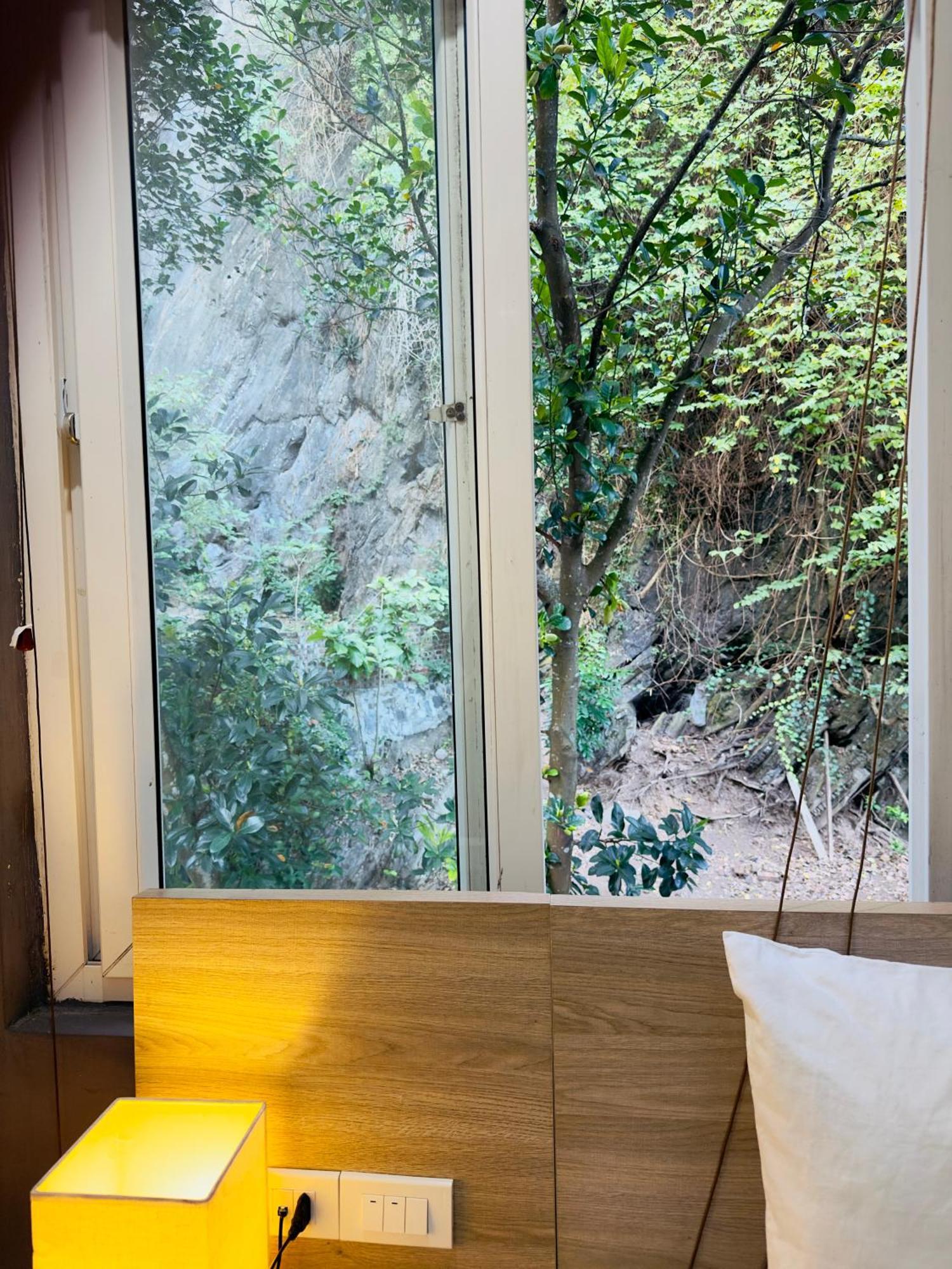 Cat Ba Violet Hotel Chan Chau Екстериор снимка